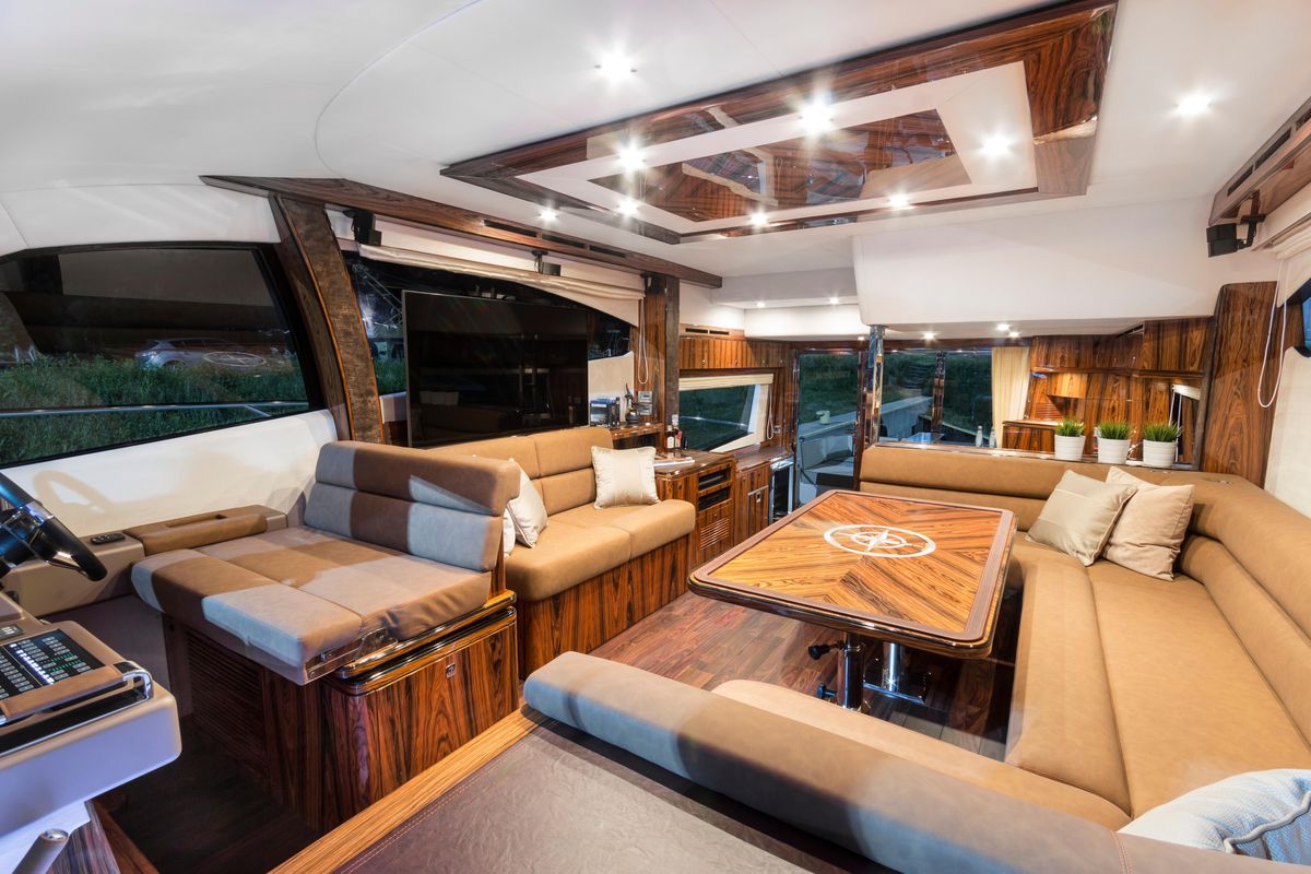 2013 Galeon 58 