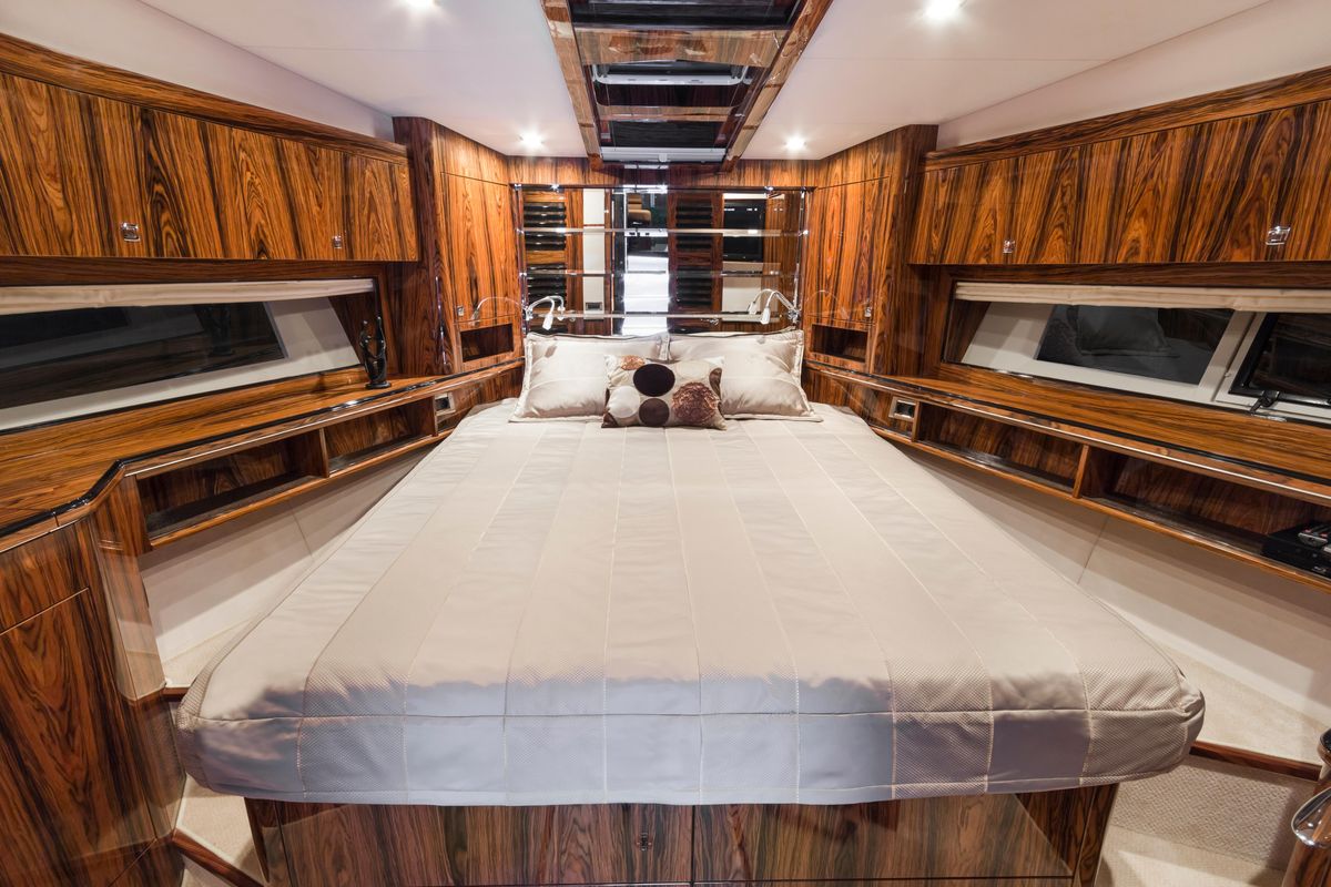 2013 Galeon 58 