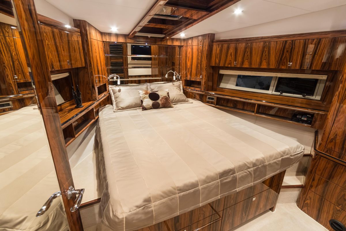 2013 Galeon 58 