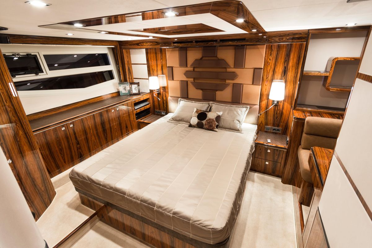 2013 Galeon 58 