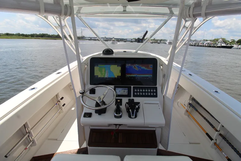 Tighten Up Yacht Photos Pics 