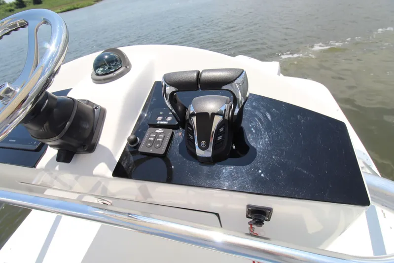 Tighten Up Yacht Photos Pics 