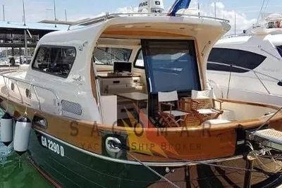 2012 Di Donna SERAPO 42 CABIN HT