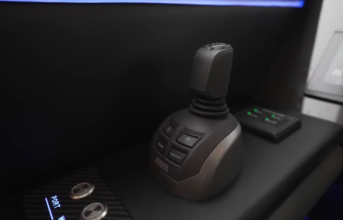 2023 Riviera 46 