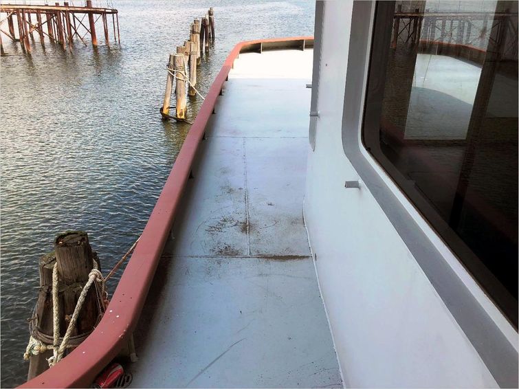 1953-105-tugboat-tug