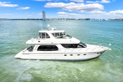 Carver 56 Voyager
