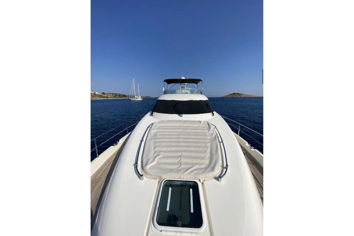 2000 Fairline 63