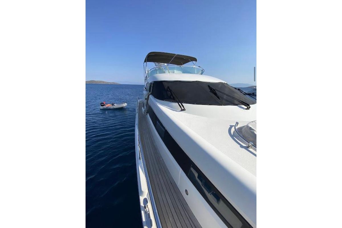 2000 Fairline 63