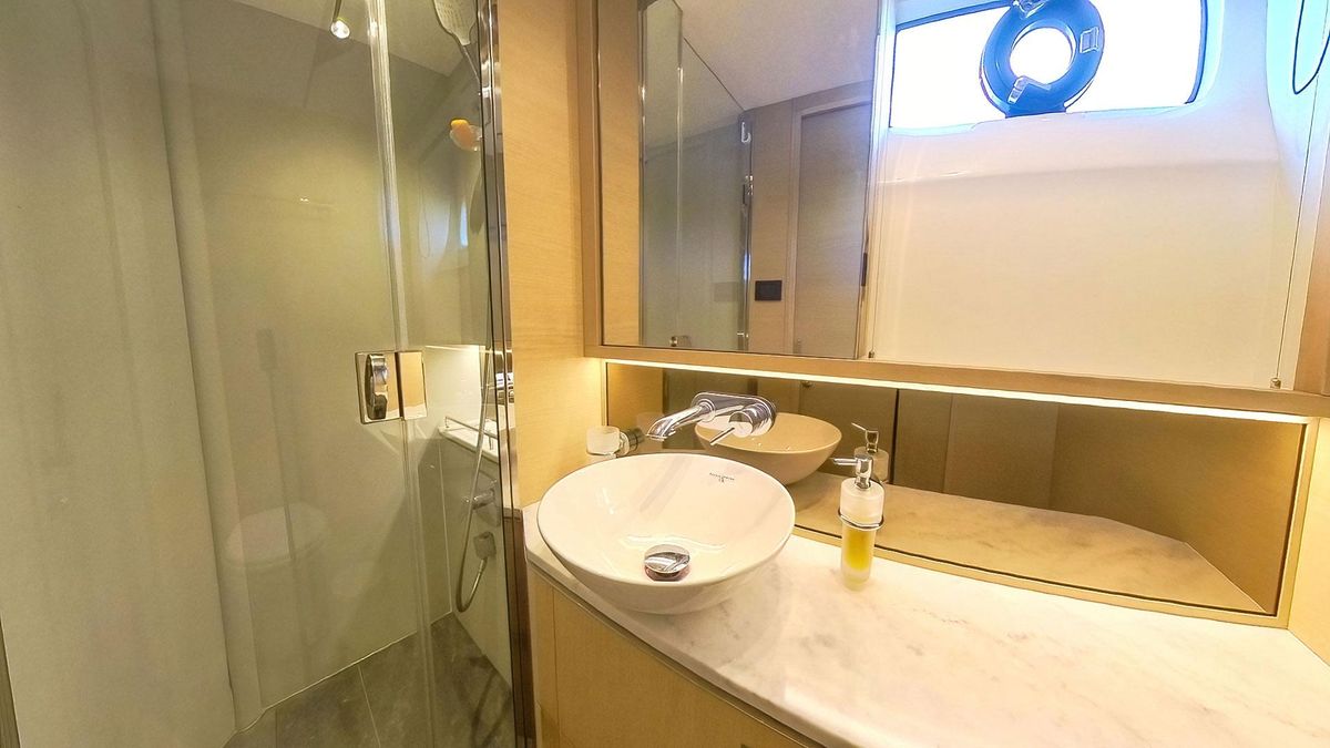 2018 Princess 60 
