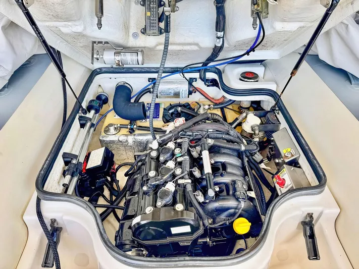 Above Deck Yacht Photos Pics 