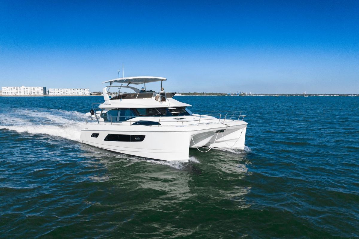 2019 Aquila 44 