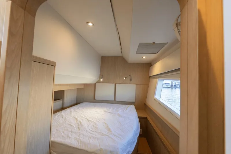 Cay Sera Yacht Photos Pics 