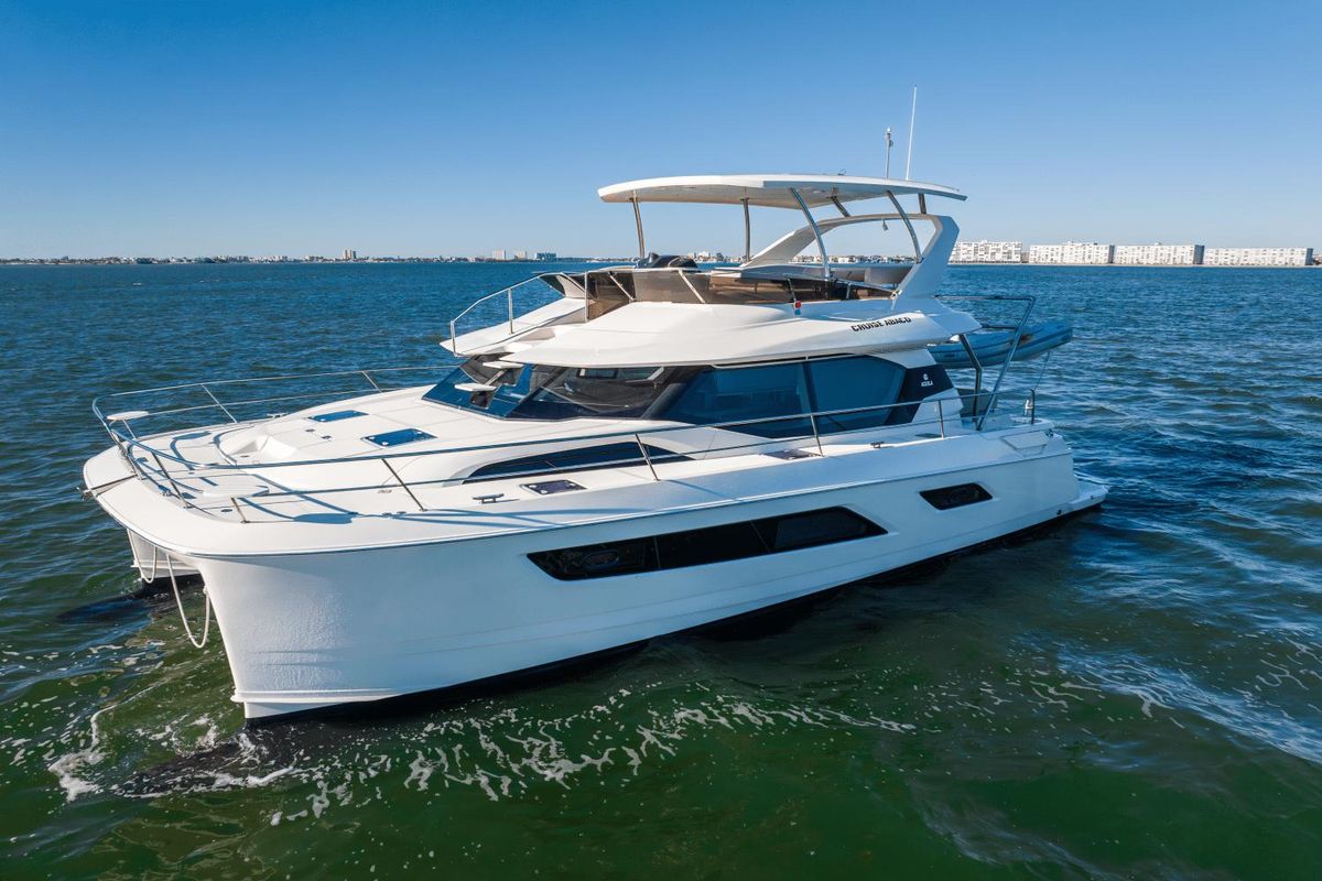 2019 Aquila 44 