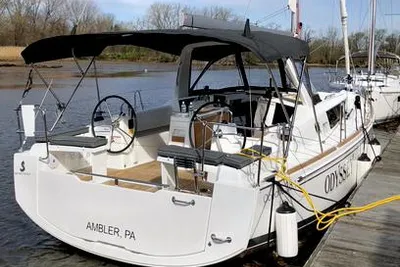 Beneteau Oceanis 38.1