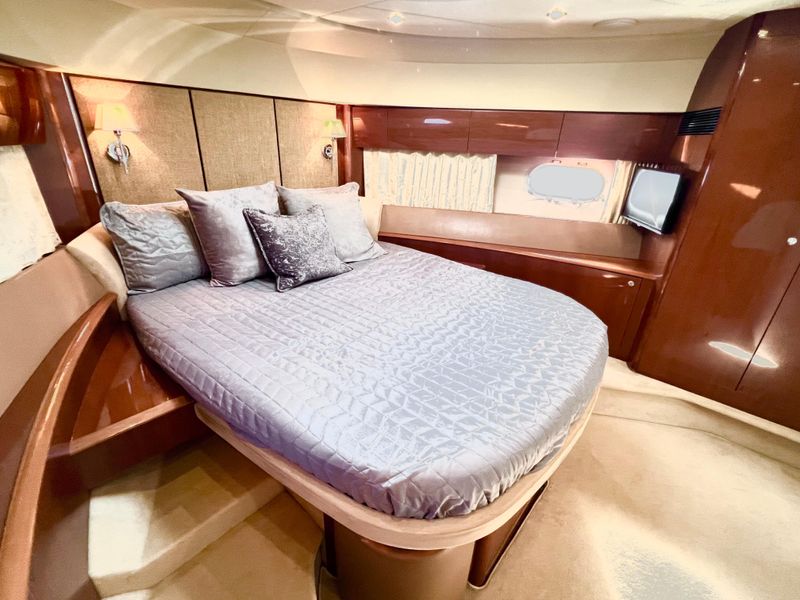 2008 Princess 67 Flybridge