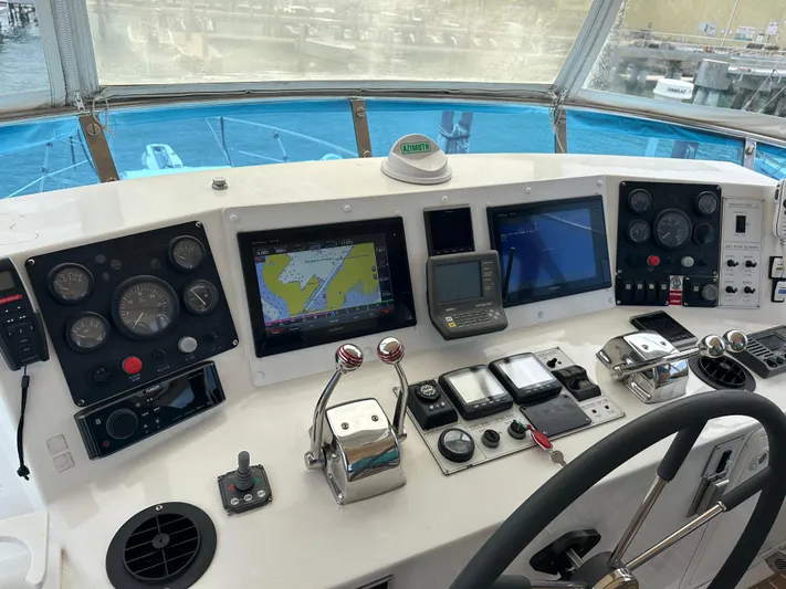 Jefferson Rivanna 50 Sdmy Yacht Photos Pics 