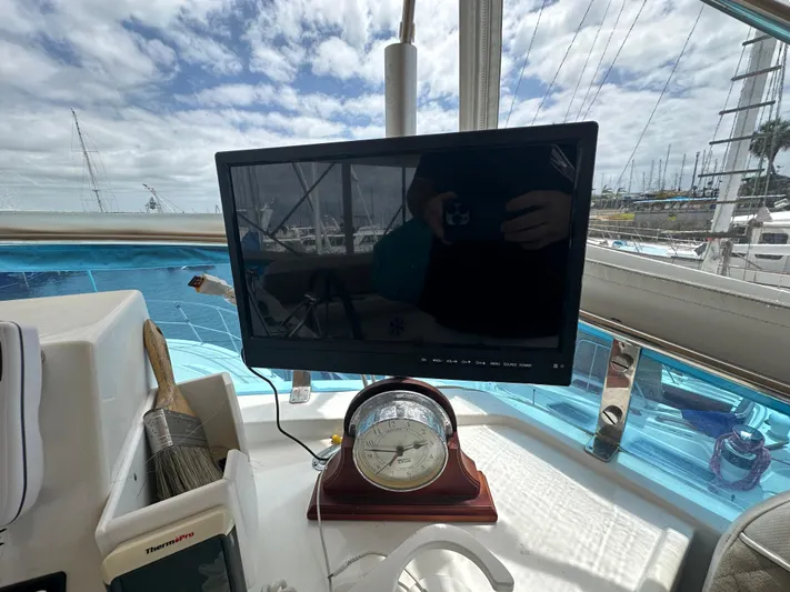 Jefferson Rivanna 50 Sdmy Yacht Photos Pics 