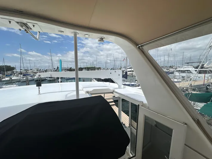 Jefferson Rivanna 50 Sdmy Yacht Photos Pics 