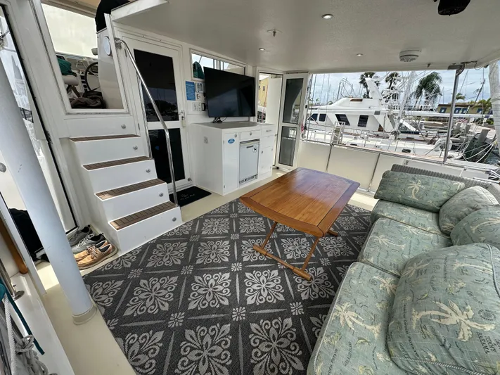 Jefferson Rivanna 50 Sdmy Yacht Photos Pics 