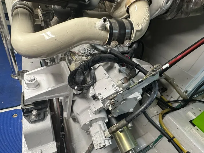 Jefferson Rivanna 50 Sdmy Yacht Photos Pics 