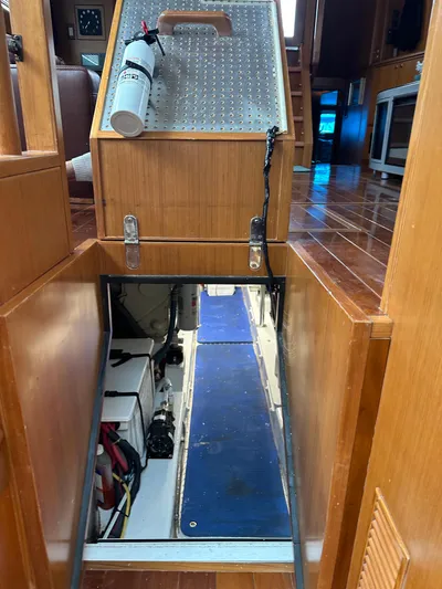 Jefferson Rivanna 50 Sdmy Yacht Photos Pics 