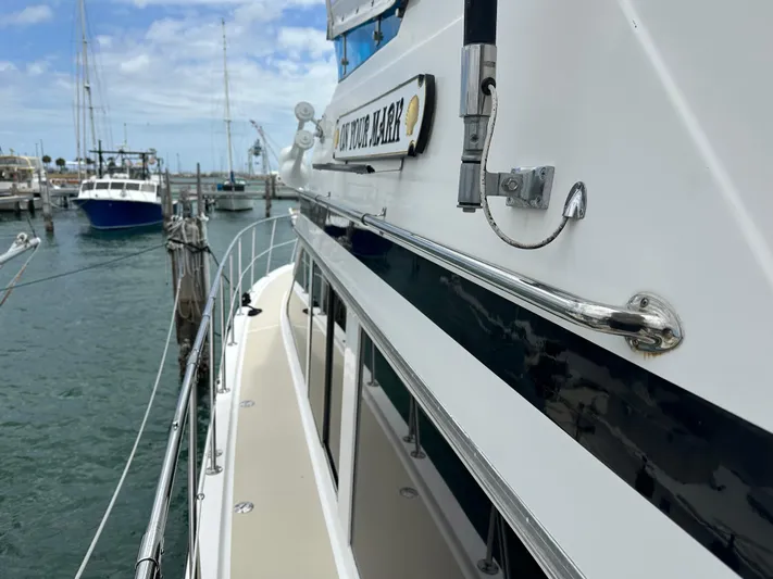 Jefferson Rivanna 50 Sdmy Yacht Photos Pics 