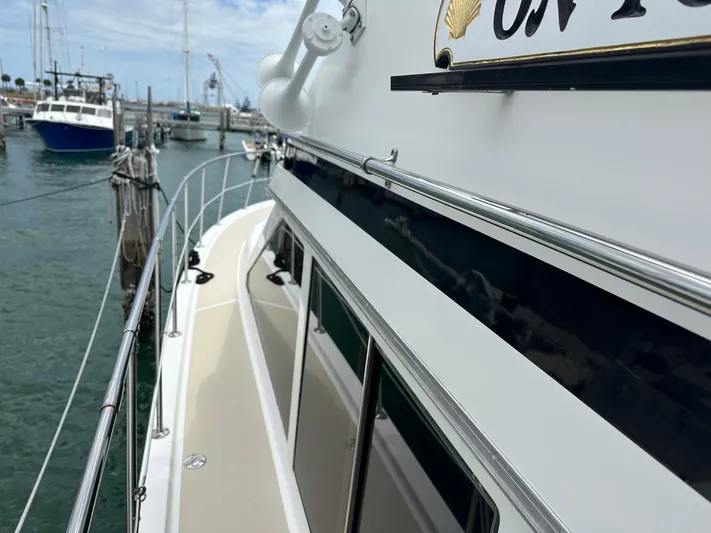 Jefferson Rivanna 50 Sdmy Yacht Photos Pics 