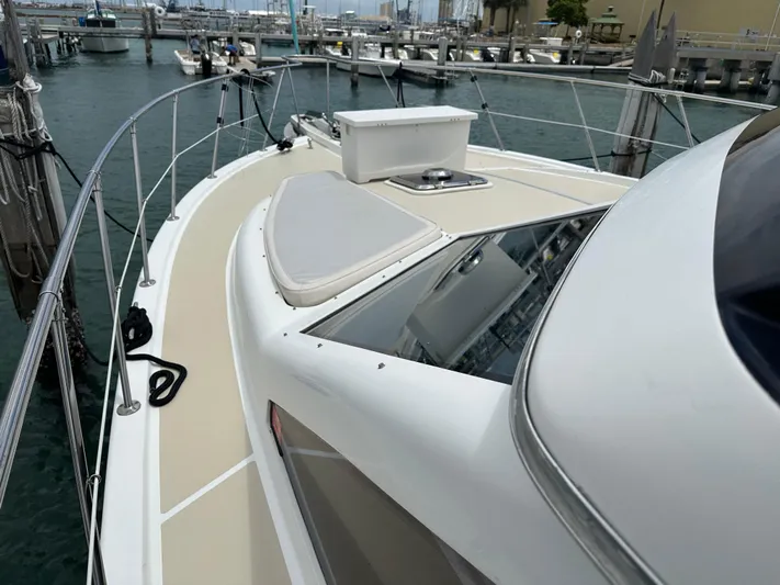 Jefferson Rivanna 50 Sdmy Yacht Photos Pics 