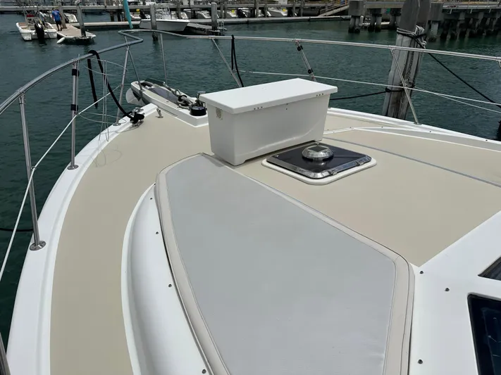 Jefferson Rivanna 50 Sdmy Yacht Photos Pics 