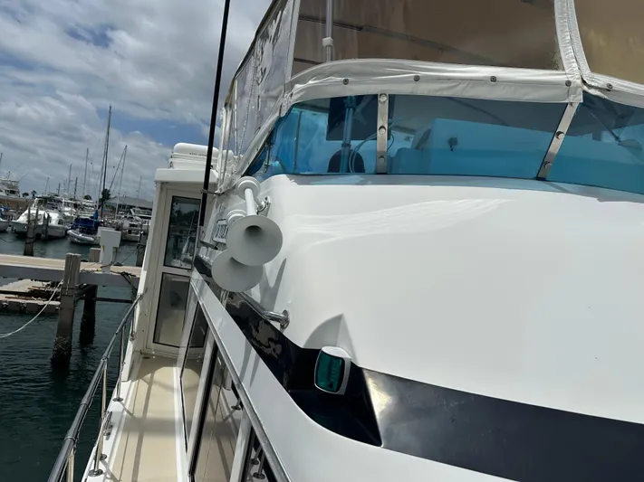 Jefferson Rivanna 50 Sdmy Yacht Photos Pics 