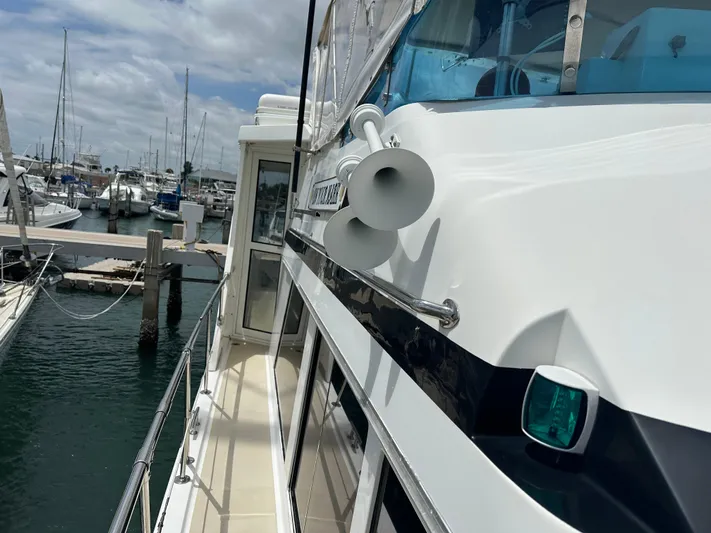 Jefferson Rivanna 50 Sdmy Yacht Photos Pics 