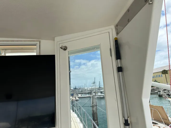 Jefferson Rivanna 50 Sdmy Yacht Photos Pics 