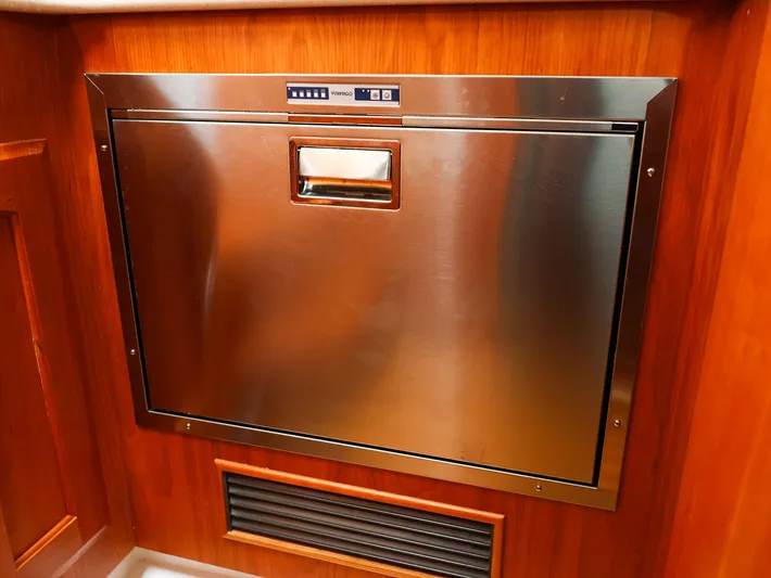 4814ak Yacht Photos Pics Stainless steel appliance in wooden cabinetry, Legacy 32 model, 2009.