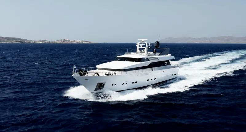 Bellini Yacht Photos Pics 