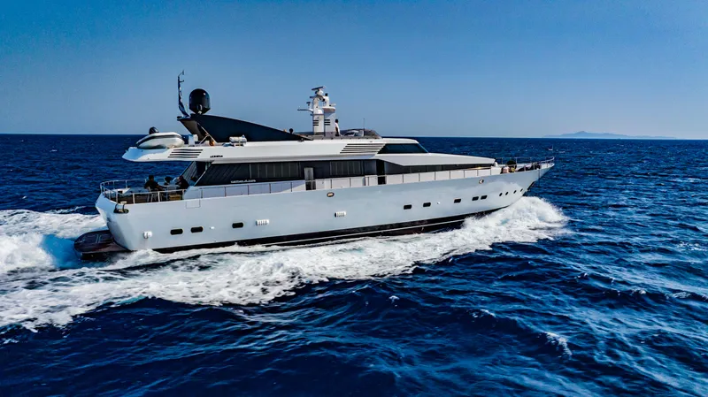 Bellini Yacht Photos Pics 