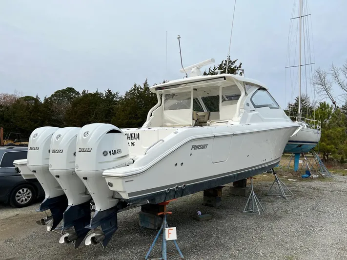 Aquathena Yacht Photos Pics Pursuit DC 365