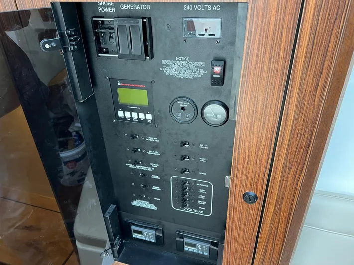 Aquathena Yacht Photos Pics Pursuit DC 365