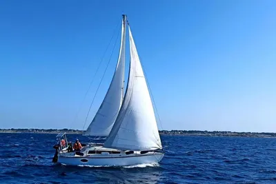1982 Yachting France JOUET 7.60