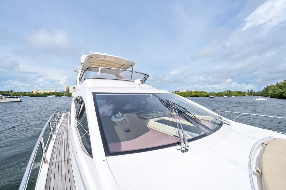 2015 Azimut 54 