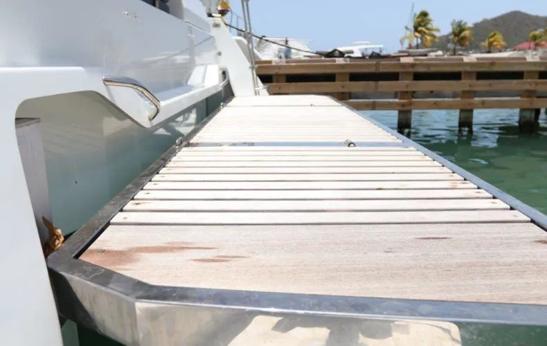 Time Thief Yacht Photos Pics 