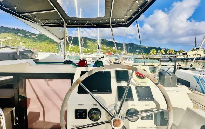 Time Thief Yacht Photos Pics 