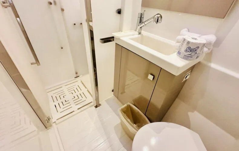 Time Thief Yacht Photos Pics 