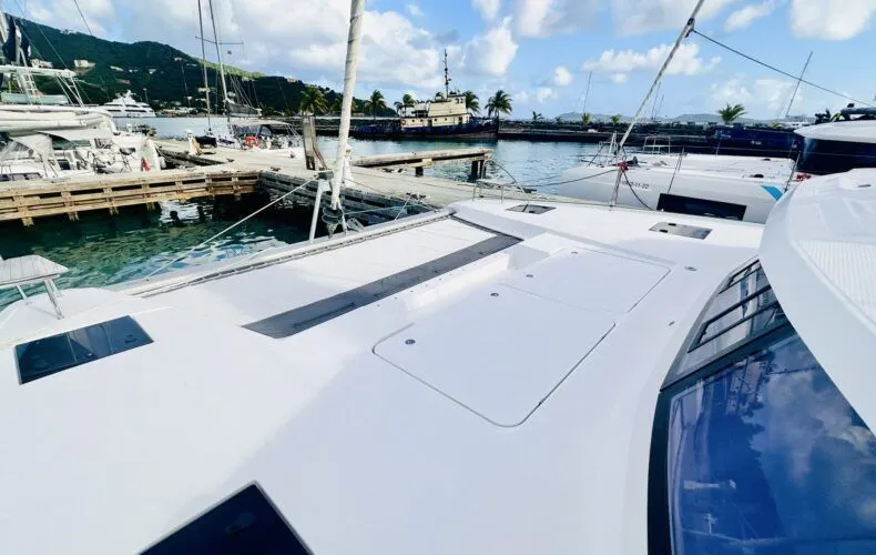 Time Thief Yacht Photos Pics 