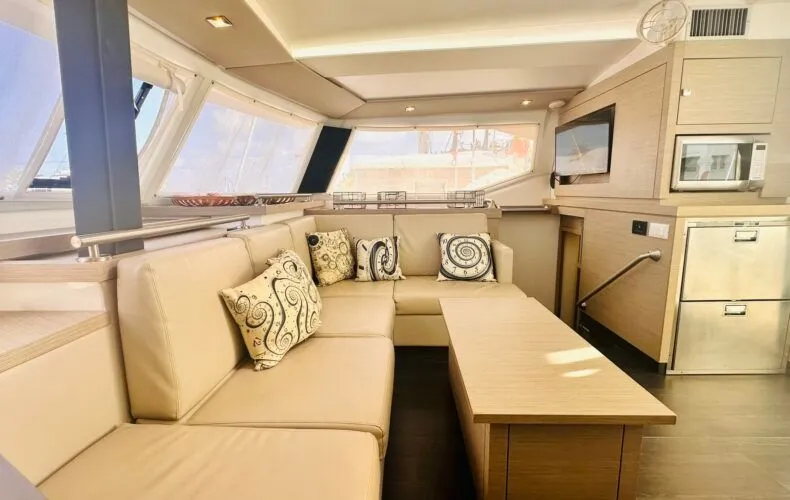 Time Thief Yacht Photos Pics 