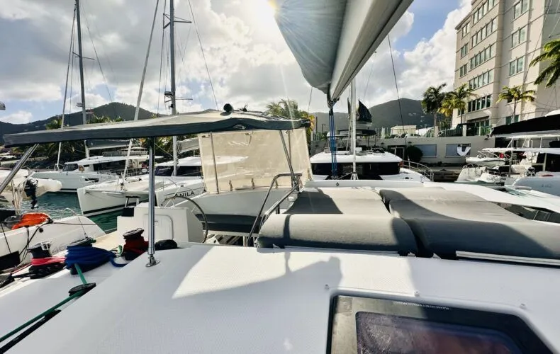 Time Thief Yacht Photos Pics 