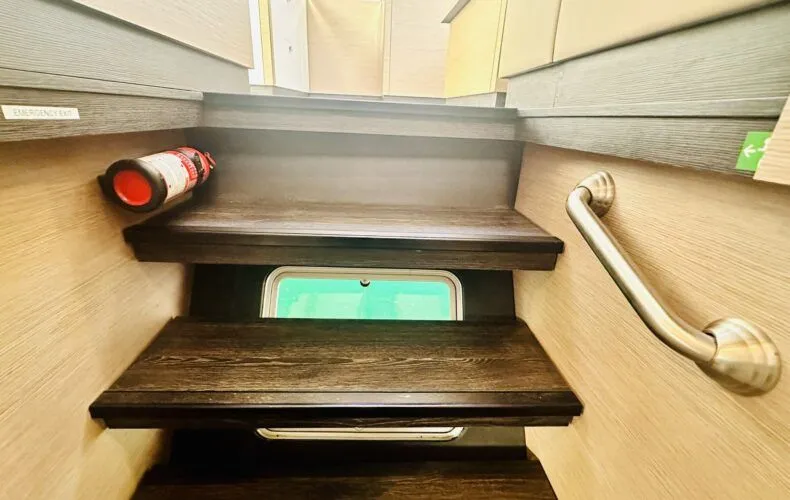 Time Thief Yacht Photos Pics 