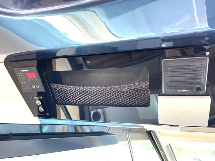 Sushi Hunter Yacht Photos Pics 