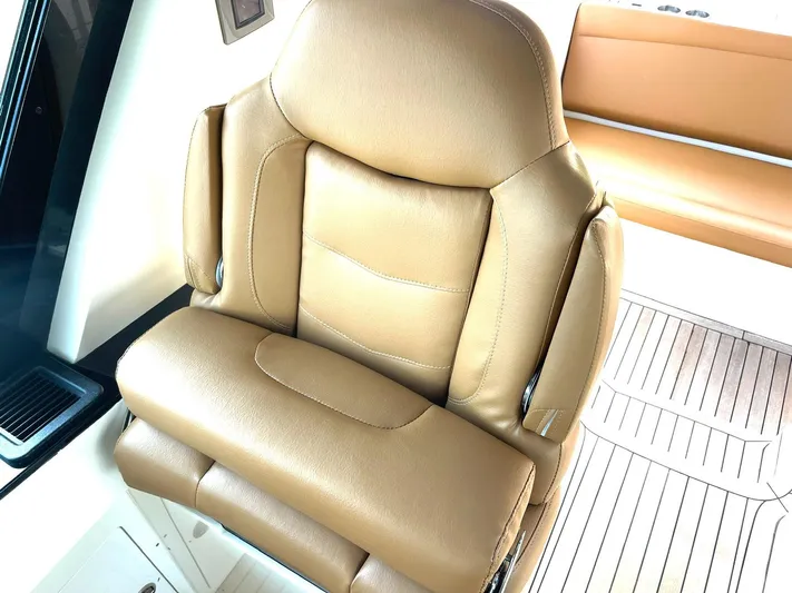 Sushi Hunter Yacht Photos Pics 