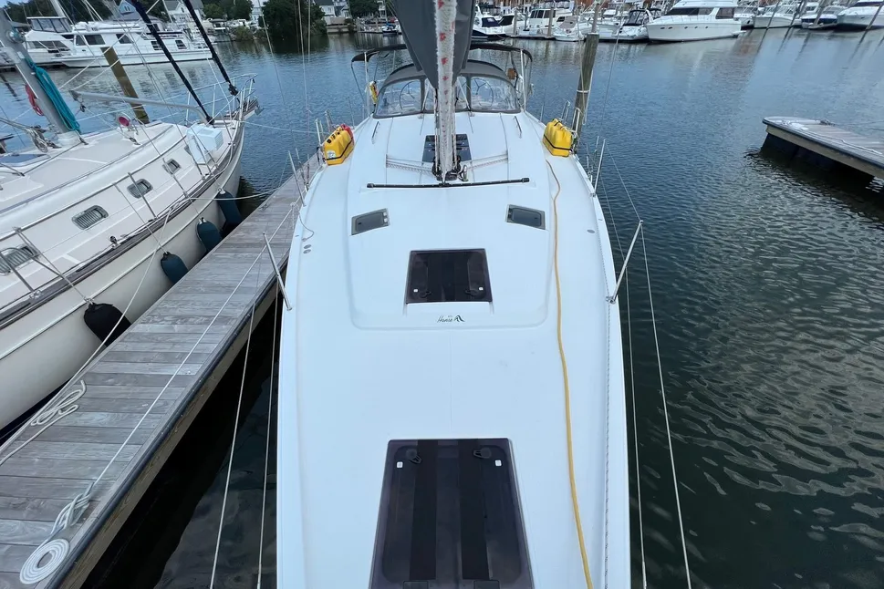 2016 Hanse 415 Cruiser for sale - YachtWorld