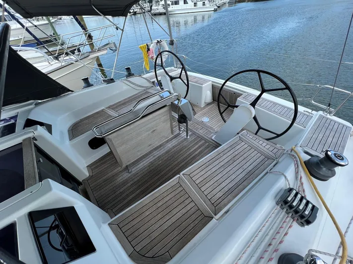 Touch Of Freedom Yacht Photos Pics Hanse 415